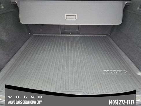 Certified 2023 Volvo XC60 B5 Plus w/ Climate Package FWD image 26