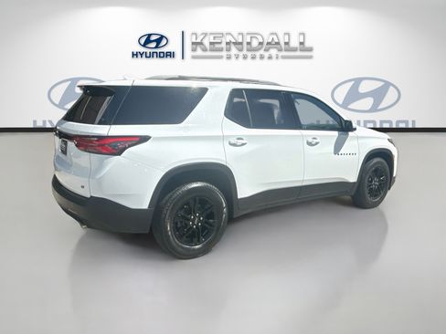 Used 2022 Chevrolet Traverse LT FWD image 6