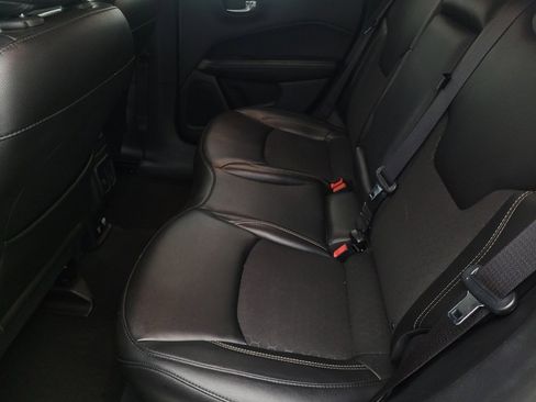 Used 2021 Jeep Compass Latitude w/ Convenience Group image 18