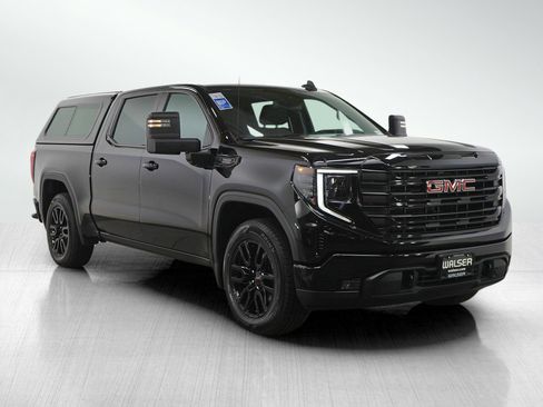 Used 2022 GMC Sierra 1500 Elevation w/ X31 Off-Road Package AWD/4WD image 7