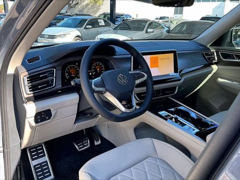 New 2026 Volkswagen Atlas SEL Premium R-Line AWD/4WD image 8