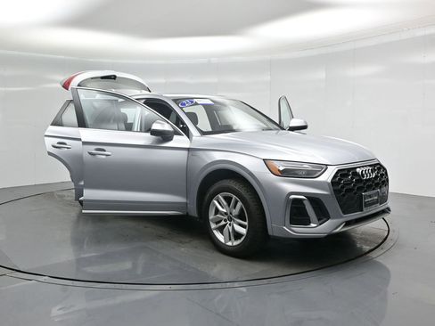 Used 2023 Audi Q5 2.0T Premium w/ Convenience Package image 32