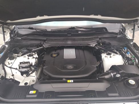 Used 2016 Land Rover Range Rover HSE image 28