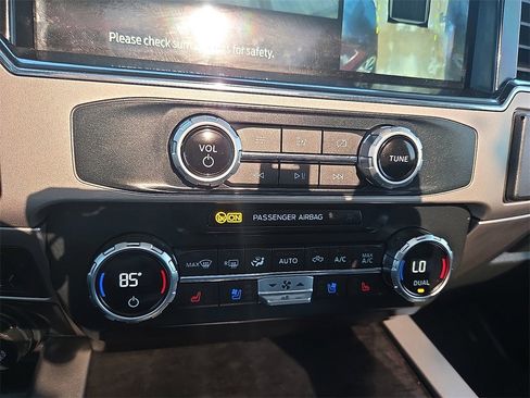 Used 2022 Ford F250 Lariat w/ Tremor Off-Road Package image 18