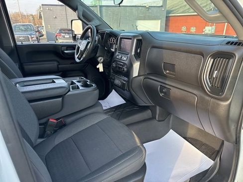 Used 2022 Chevrolet Silverado 2500 Custom w/ Custom Convenience Package image 38