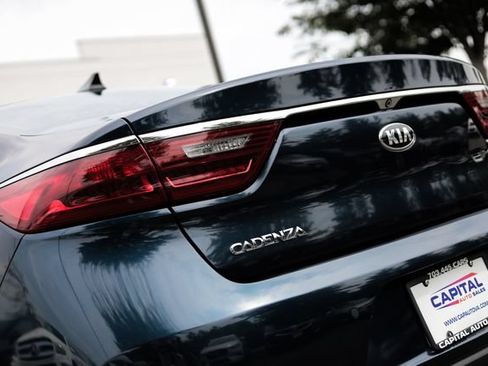 Used 2018 Kia Cadenza Technology FWD image 13