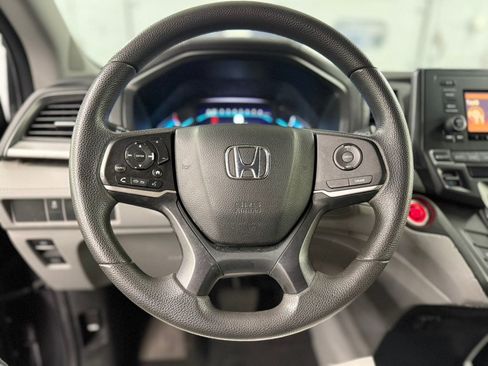 Used 2019 Honda Odyssey LX image 20
