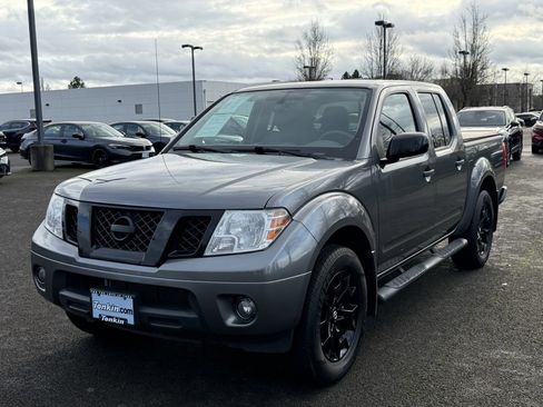 Used 2020 Nissan Frontier SV w/ Midnight Edition Floor Mats image 4
