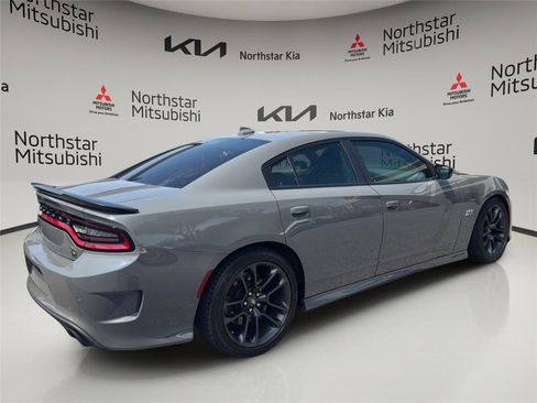 Used 2023 Dodge Charger Scat Pack w/ Navigation & Travel Group RWD image 6