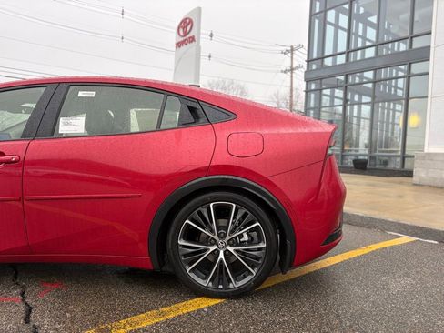 New 2026 Toyota Prius XLE image 4