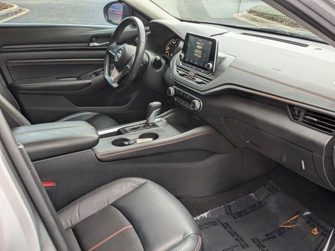 Used 2022 Nissan Altima 2.5 SR image 21