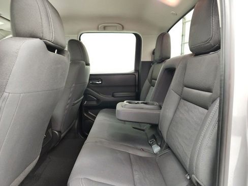 Used 2024 Nissan Frontier SV image 35