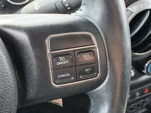 Used 2015 Jeep Wrangler Sport w/ Quick Order Package 24S AWD/4WD image 9