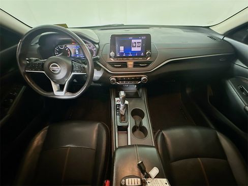 Used 2019 Nissan Altima 2.5 SR w/ SR Premium Package image 10