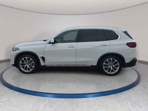 Used 2025 BMW X5 xDrive50e AWD/4WD image 8