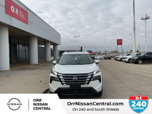 New 2026 Nissan Rogue SV w/ SV Premium Package FWD image 3