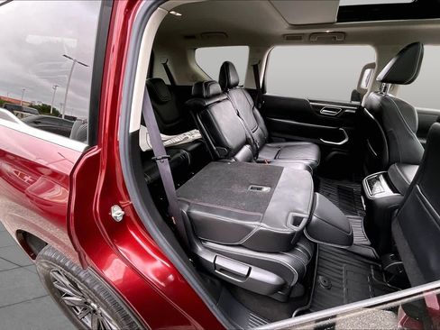 Used 2025 INFINITI QX80 Luxe AWD/4WD image 16