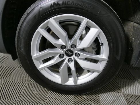 Used 2023 Audi Q5 2.0T Premium w/ Convenience Package AWD/4WD image 9