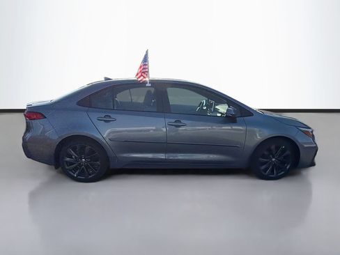 Used 2025 Toyota Corolla SE w/ SE Premium Package FWD image 8