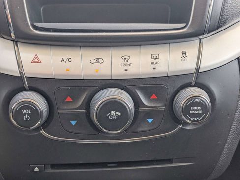 Used 2019 Dodge Journey SE w/ Premium Group FWD image 27