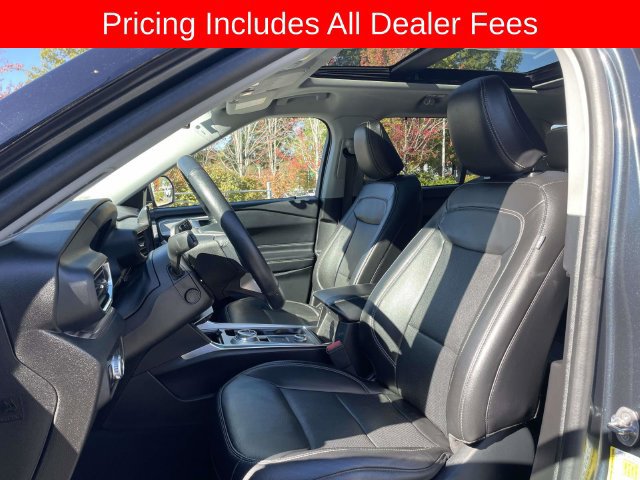 Used 2023 Ford Explorer Limited w/ Equipment Group 301A AWD/4WD image 21