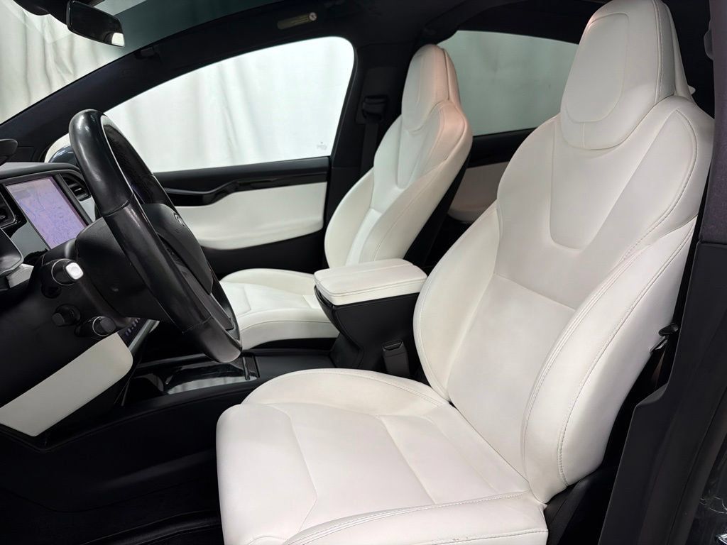 Used 2019 Tesla Model X Performance AWD/4WD image 13