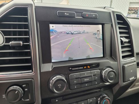 Used 2018 Ford F150 XLT w/ Equipment Group 302A Luxury image 17