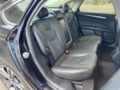 Used 2020 Ford Fusion Titanium image 17