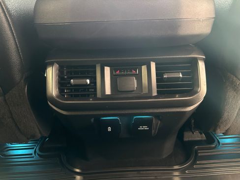 Used 2023 Ford F150 Lariat w/ Equipment Group 502A High image 15