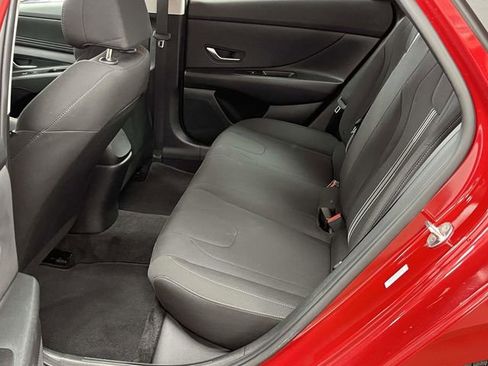 Used 2023 Hyundai Elantra SEL w/ Convenience Package FWD image 17