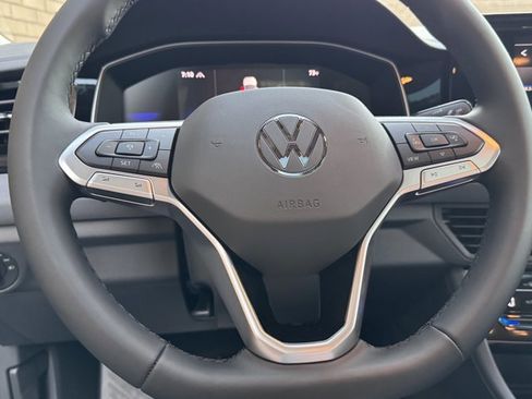 New 2025 Volkswagen Jetta SE image 25