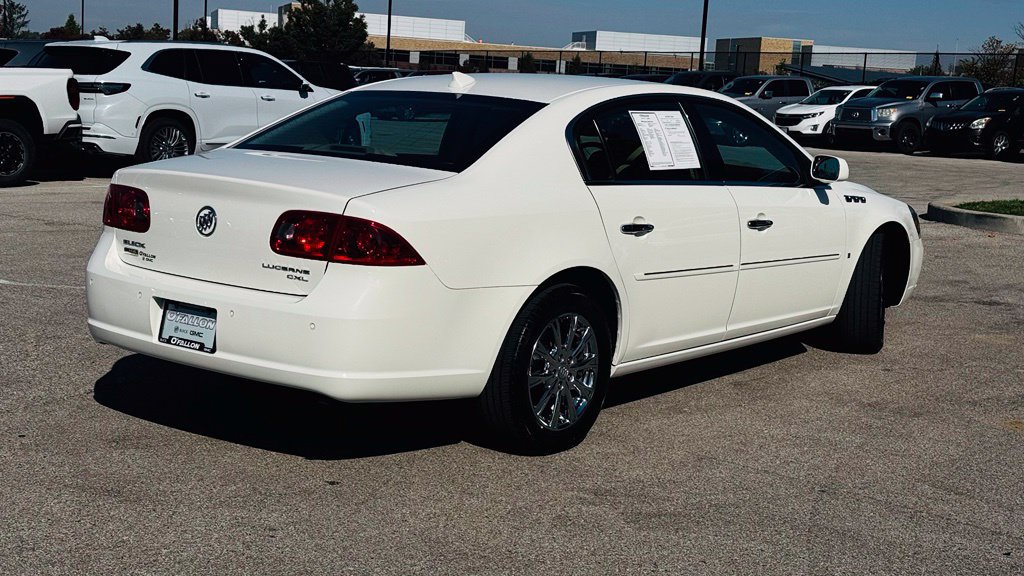 Used 2009 Buick Lucerne CXL FWD image 2