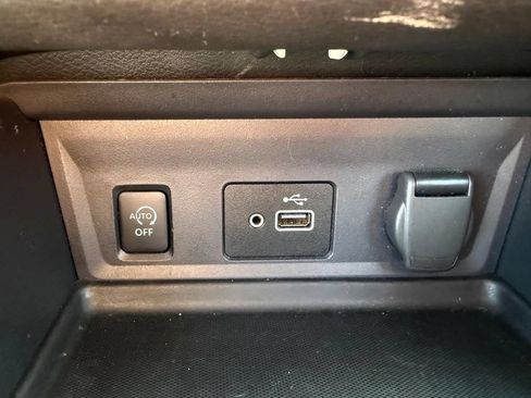 Used 2024 Nissan Sentra S FWD image 27