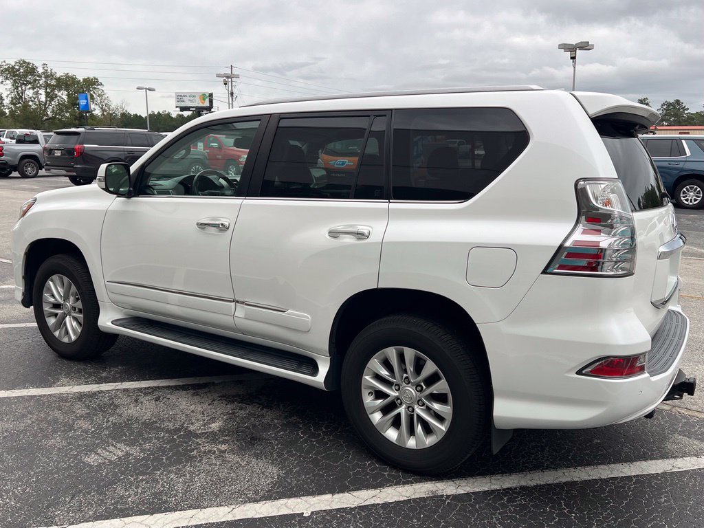 Used 2018 Lexus GX 460 Premium w/ Premium Package AWD/4WD image 28