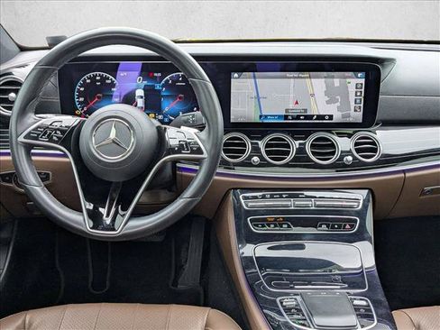 Used 2021 Mercedes-Benz E 350 Sedan image 19