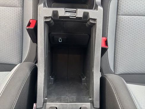 Used 2019 Ford Escape SE image 35