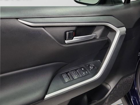 Certified 2023 Toyota RAV4 XLE Premium image 9