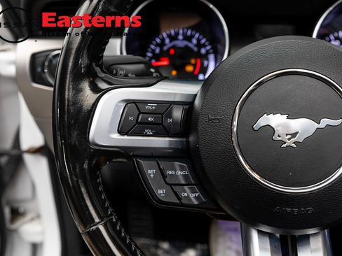 Used 2022 Ford Mustang Premium RWD image 15