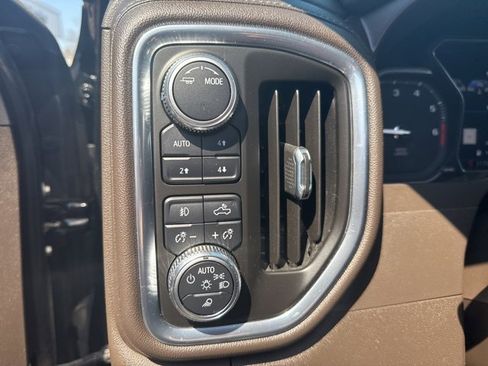 Used 2021 GMC Sierra 1500 Denali w/ Denali Premium Package image 22