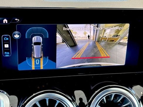 Certified 2025 Mercedes-Benz GLB 250 image 24