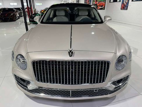 Used 2021 Bentley Flying Spur V8 w/ First Edition Specification image 2