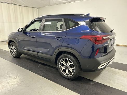 Certified 2023 Kia Seltos EX image 7