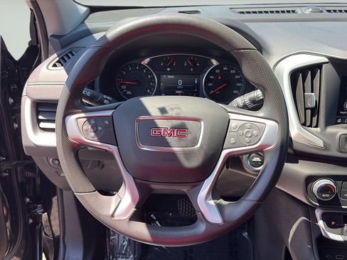 Used 2022 GMC Terrain SLE w/ Driver Convenience Package FWD image 13