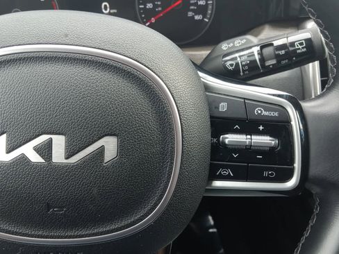 Used 2022 Kia Sorento S image 19