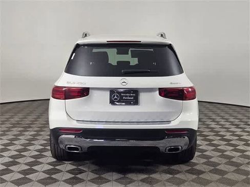 Used 2025 Mercedes-Benz GLB 250 4MATIC image 29