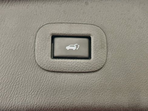 Used 2018 INFINITI QX80 4WD w/ Driver Assistance Package image 33