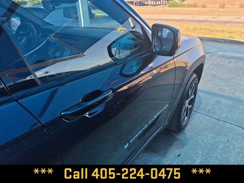 Used 2023 Jeep Grand Cherokee Limited RWD image 21