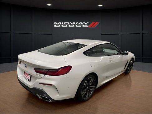 Used 2022 BMW 840i Coupe image 4