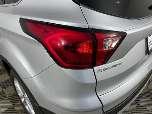 Used 2019 Ford Escape SE AWD/4WD image 18