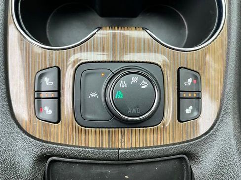 Used 2022 GMC Acadia SLE w/ Driver Convenience Package AWD/4WD image 42